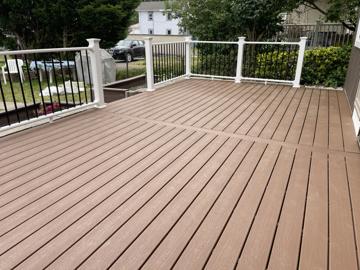 Composite Deck with Black Balusters